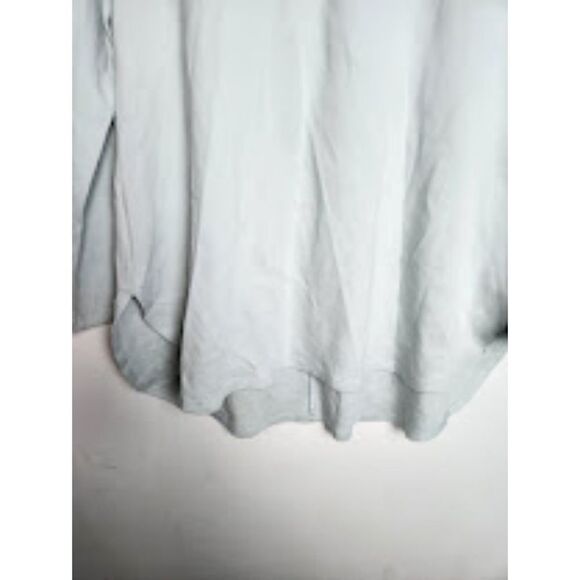 Chico's Women Mock Neck Light Grey 100% Pima Cotton Top size 1 or Medium - Picture 2 of 9